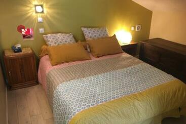 Bed and Breakfast Chambre D Hôtes Chez Denis Et Margot