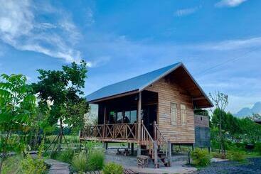 بنسيون Rang Robin Farmstay With Swimming Pool