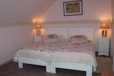 مبيت وإفطار La Jolimessine