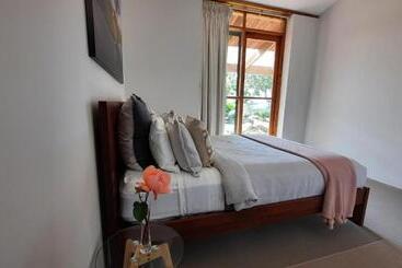 צימר Rockbank Retreat