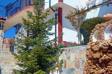 Pension Kashtata S Paraklisa