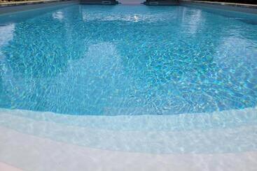 Aamiaismajoitus (B&B) Chambre Vigne Avec Salle De Bain Privée