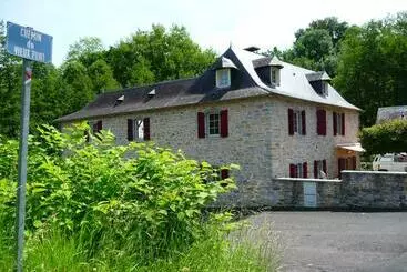 ベッドアンドブレックファースト Le Moulin D Eysus Gîtes Et Chambres D Hôtes