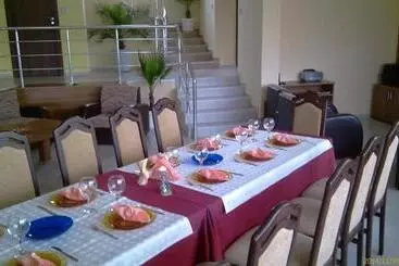 Majatalo вила дъбовец