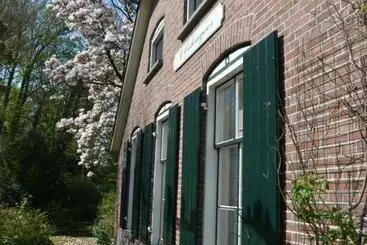 Pensiune Gastenverblijf  T Oelengoor