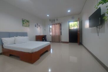 Rge Hotel Near Kalanggaman Island