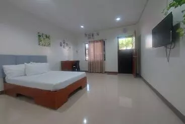 Rge Hotel Near Kalanggaman Island