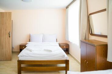 Kompleks Hotelarski Zgoda