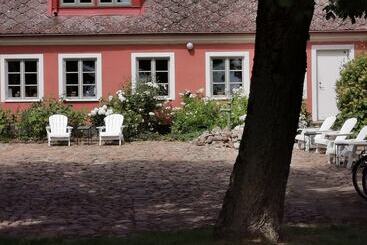 בית מלון כפרי östangård Bed & Breakfast