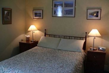 Bed and Breakfast Alamah Guest House