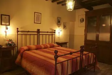 هتل Agriturismo Le Due Torri Ponte Pazienza