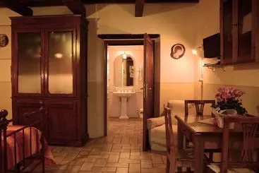 Отель Agriturismo Le Due Torri Ponte Pazienza