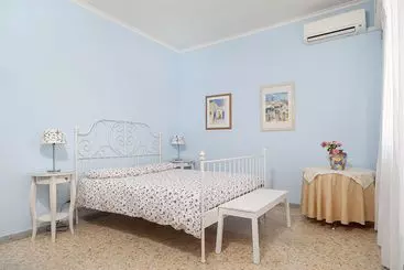 تختخواب و صبحانه A Casa A Testaccio