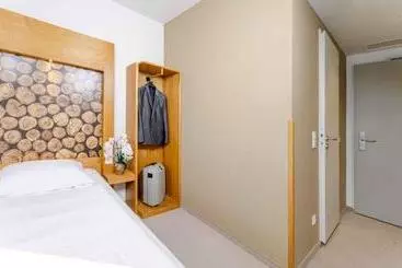 Отель Plaza Inn Dachau München