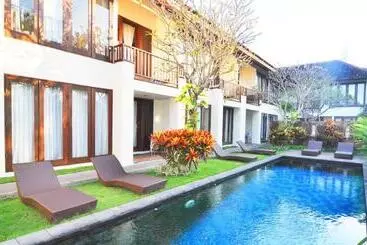 アパートホテル Sekuta Condo Suites