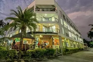 Seafront Apartment Coral Coast