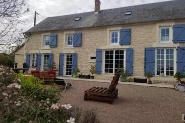 ベッドアンドブレックファースト Chambre D Hôtes Chez Léon Pour 1 à 4 Personnes