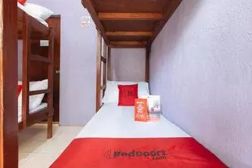 Hotel Reddoorz Hostel @ Popoy S Backpackers Mati