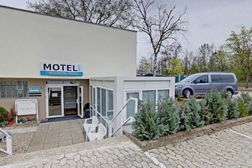 モーテル Terminal Park