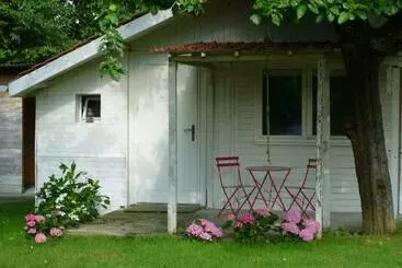 Aamiaismajoitus (B&B) Le Chalet De La Longere