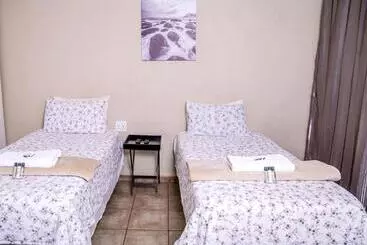 ホテル Lempitse Lodge