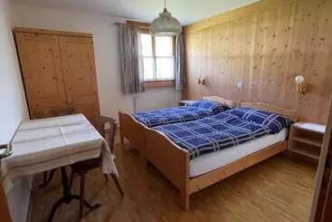 Aamiaismajoitus (B&B) Gasthaus Beverin