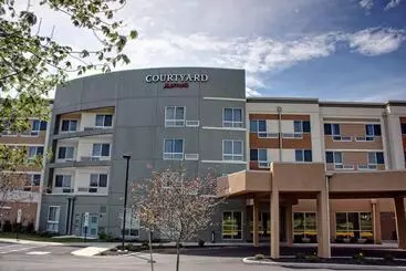 בית מלון כפרי Courtyard Philadelphia Bensalem