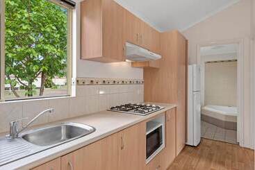 Hotel Discovery Parks  Lake Kununurra