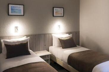 Отель Rinascitel Larmor Plage