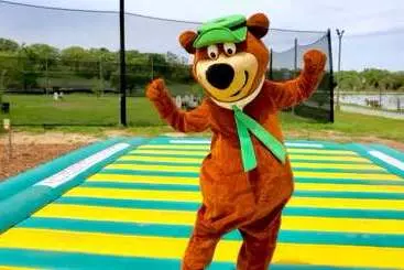 Hotelli North Texas Jellystone Park