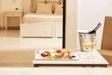 בית מלון כפרי Borgo Mulino A Vento Resort