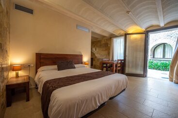 Apart Hotel L'Arcada de Fares