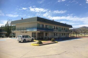 Motel Travelodge By Wyndham Raton