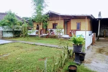 ペンション Pondok Wahyu