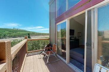 هتل 2449 Ryan Gulch