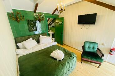 Tatin   Hotel & Café In Mtskheta