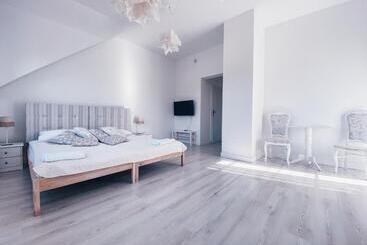 בית מלון כפרי Piławski Dwór