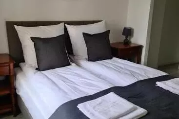 ユースホステル Sukiennice Międzylesie