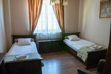 Otel Glass Residence