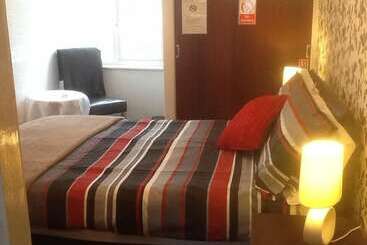 Bed and Breakfast Waverley Guest House