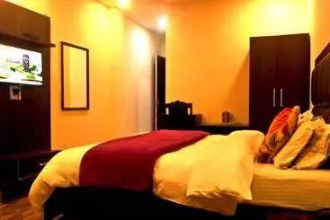 酒店 Shining Star Resort