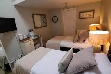 בית מלון כפרי The Blue Bell Inn