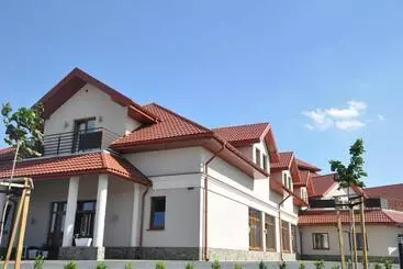 Retkeilymaja Malinowy Dwór Wieluń