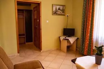 ベッドアンドブレックファースト Ani Konferencje Imprezy Wypoczynek