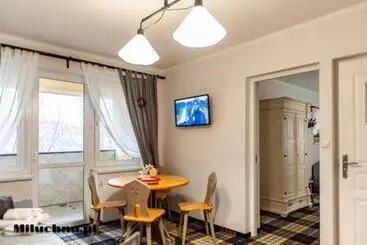 تختخواب و صبحانه Apartamenty Miluchna