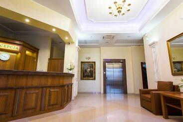 호텔 Elgrom Falenty Park