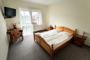 فندق Zajazd Chyżne