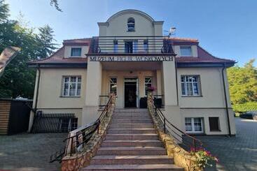 تختخواب و صبحانه Oå›rodek Promenada Faleza