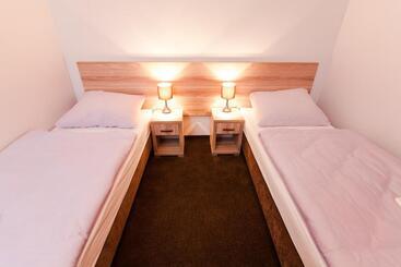 住宿加早餐  Pałac Nad Jeziorem