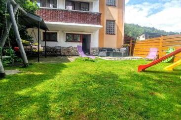 تختخواب و صبحانه Pod Klimczokiem I